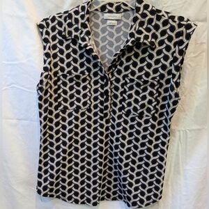 Women's VanHeusen top. Size Medium.